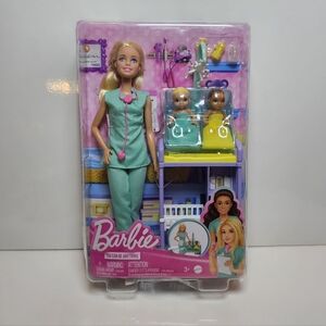 Barbie Careers Baby Doctor Playset – Brunette Doctor & Twin Babies NIB